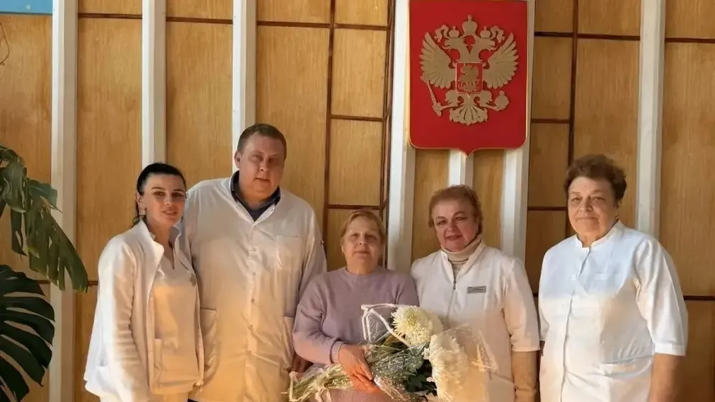 В Погаре проводили на отдых заслуженного врача Тамару Шидловскую